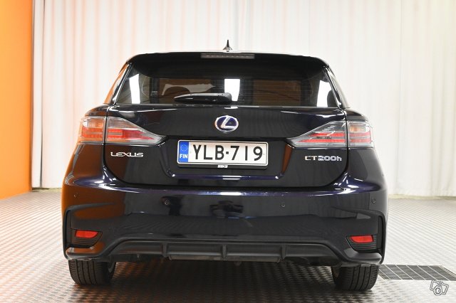 Lexus CT 2