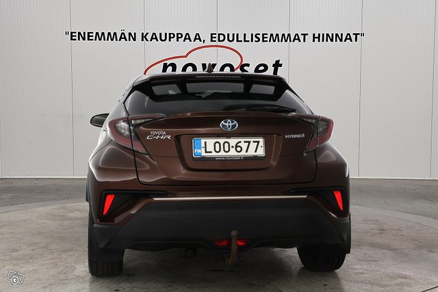 Toyota C-HR 3