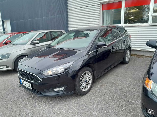 FORD FOCUS