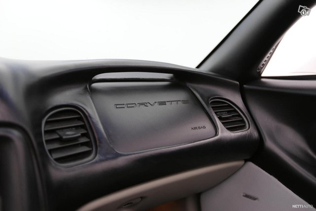 Chevrolet Corvette 17