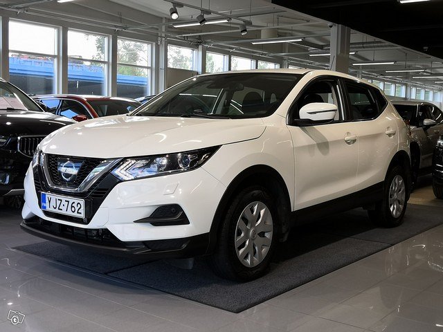 NISSAN Qashqai 1