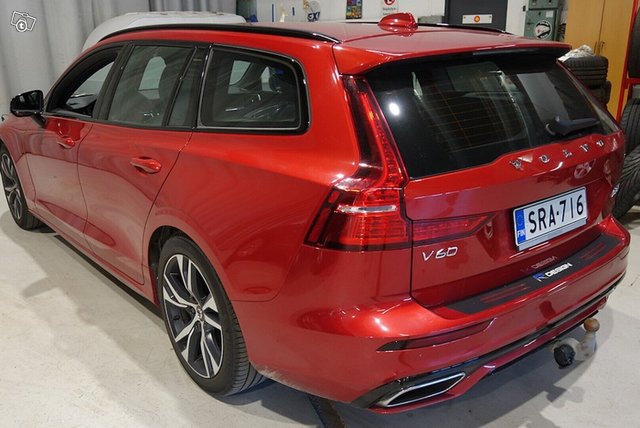 Volvo V60 3