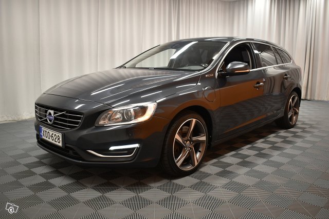 Volvo V60 4