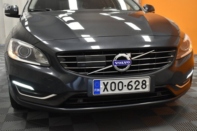 Volvo V60 9