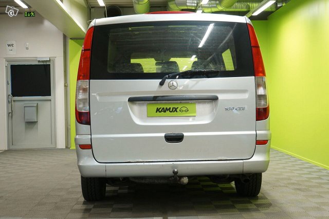 Mercedes-Benz Vito 5