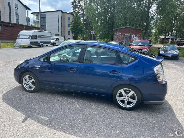 Toyota Prius 6