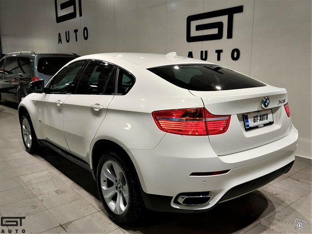 BMW X6 13