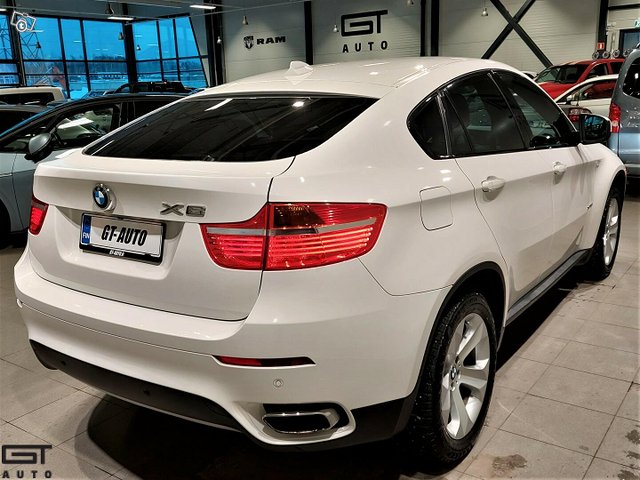 BMW X6 18