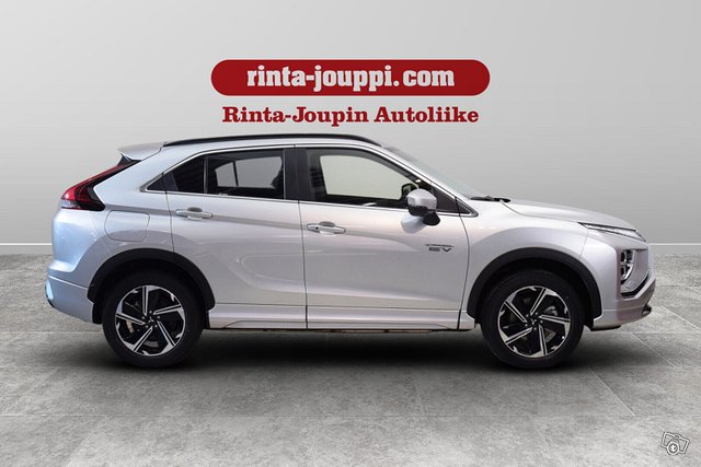 MITSUBISHI ECLIPSE CROSS 4