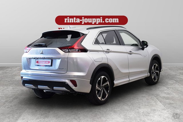 MITSUBISHI ECLIPSE CROSS 5