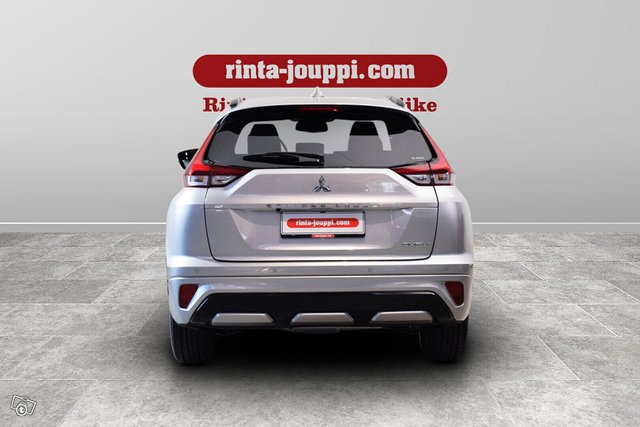 MITSUBISHI ECLIPSE CROSS 6