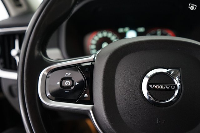 Volvo V90 19