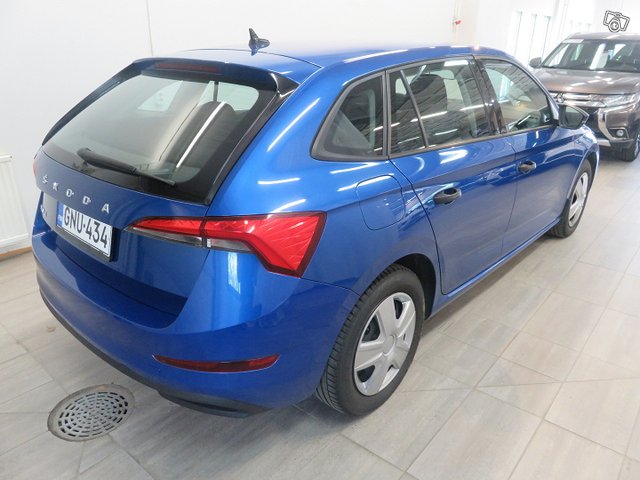 SKODA Scala 12