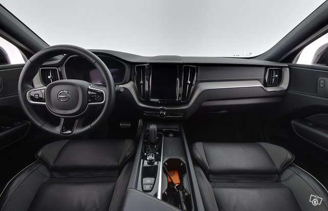 Volvo XC60 11