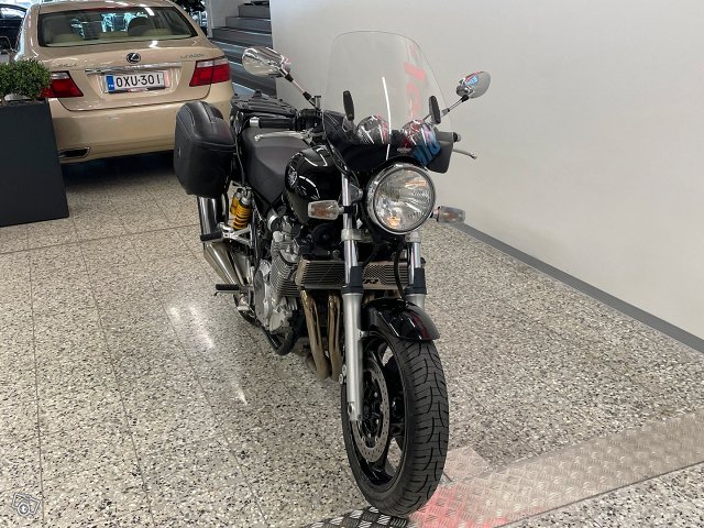 Yamaha XJR 2