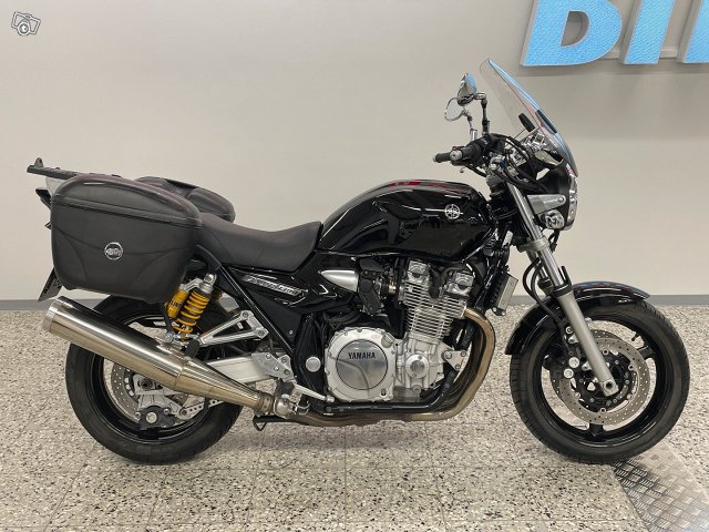 Yamaha XJR 3