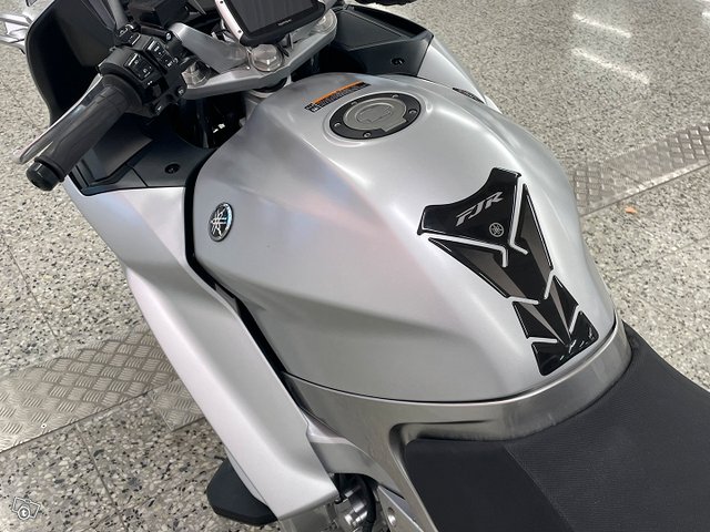 Yamaha FJR 16