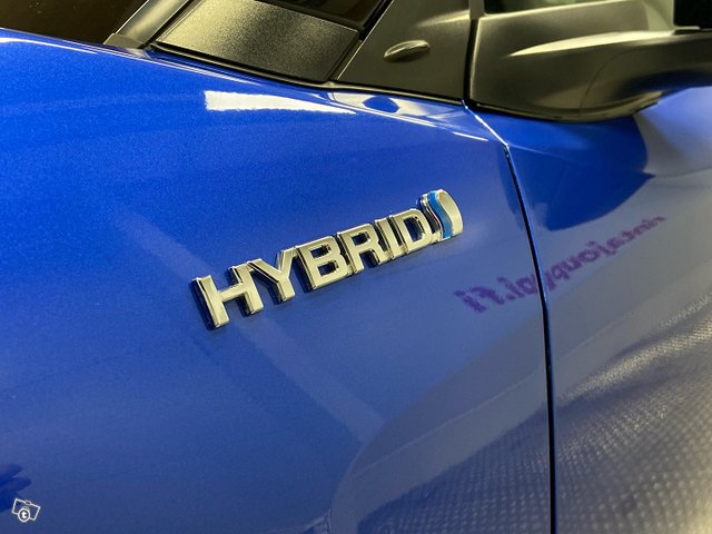 Toyota C-HR 13
