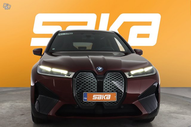 BMW IX 2