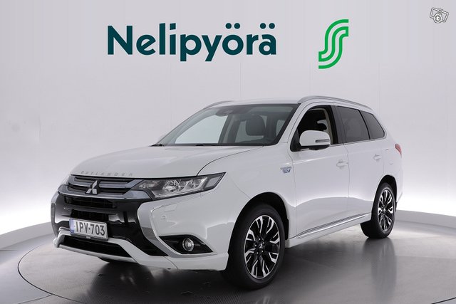 Mitsubishi Outlander PHEV 1