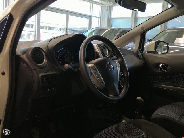 NISSAN Note 20