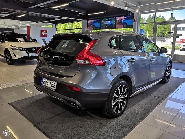 VOLVO V40 Cross Country 5