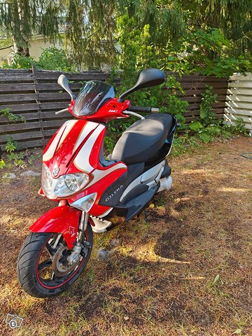 Gilera Runner 50 SC 2007 skootteri 2