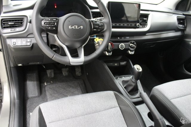 Kia STONIC 11