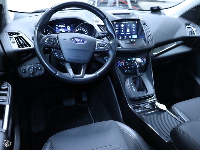 Ford Kuga 7