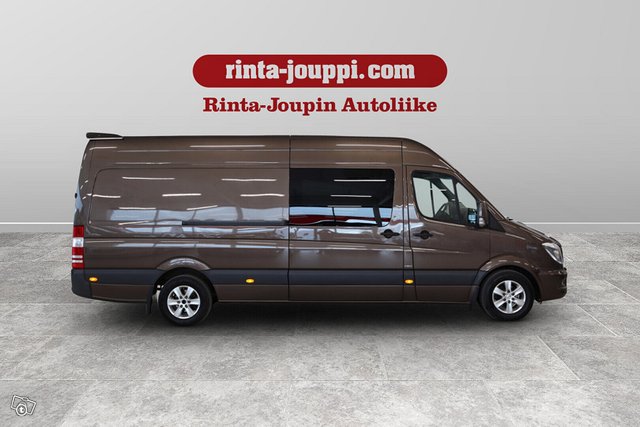 Mercedes-Benz Sprinter 4