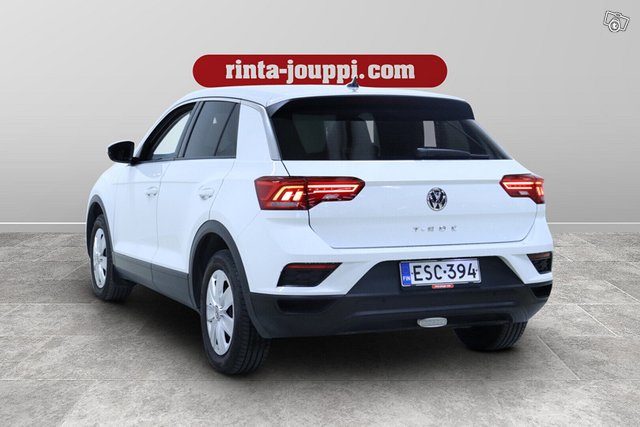 Volkswagen T-Roc 3