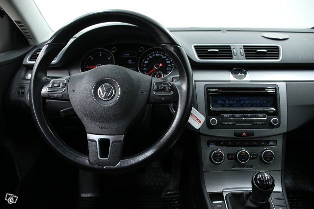 Volkswagen Passat 14