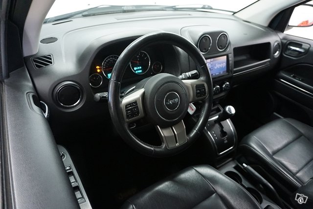 Jeep Compass 13