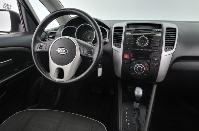 Kia Venga 6