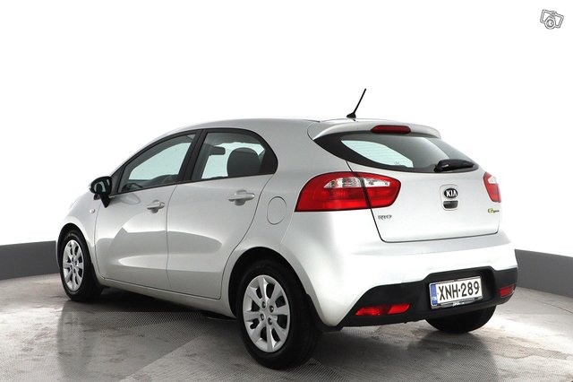 Kia Rio 13