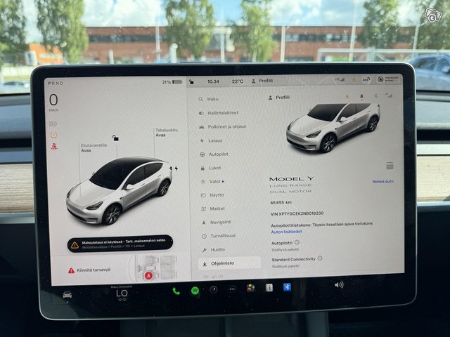 Tesla Model Y 6