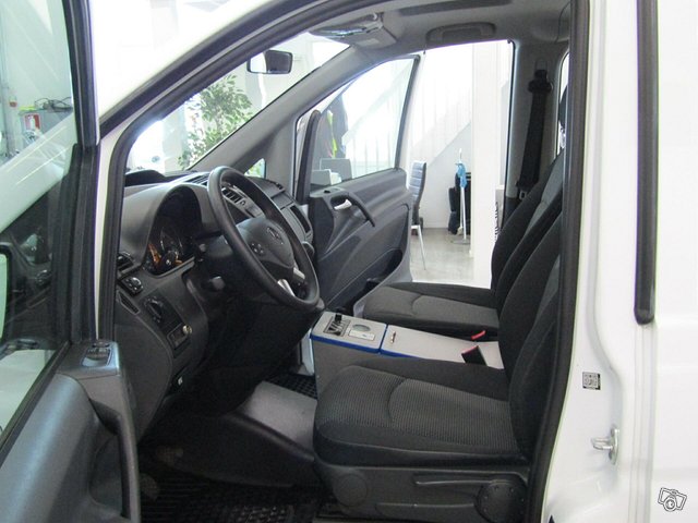 Mercedes-Benz Vito 4