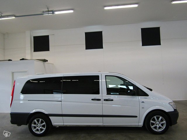 Mercedes-Benz Vito 12