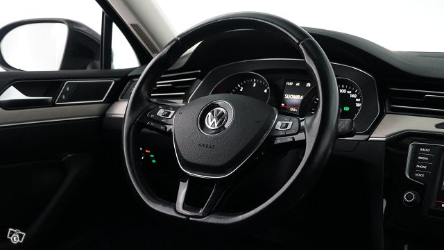 Volkswagen Passat 12