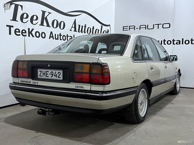 Opel Senator 3