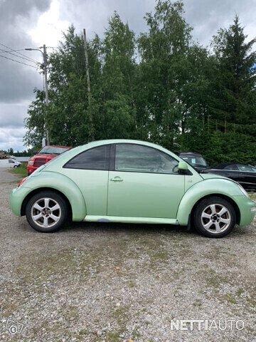 Volkswagen New Beetle 6