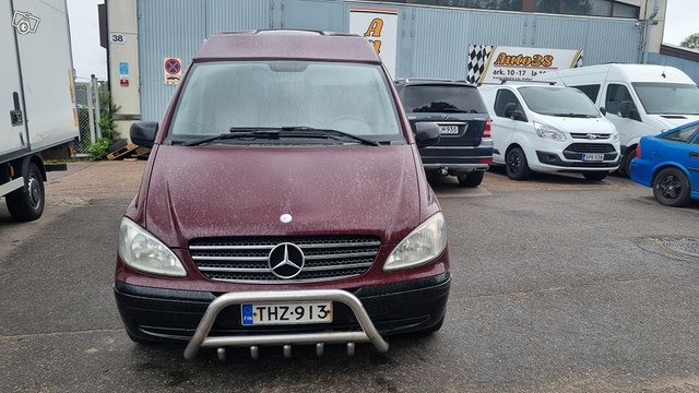 Mercedes-Benz Vito 8