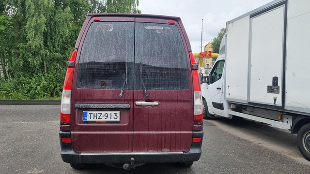 Mercedes-Benz Vito 11