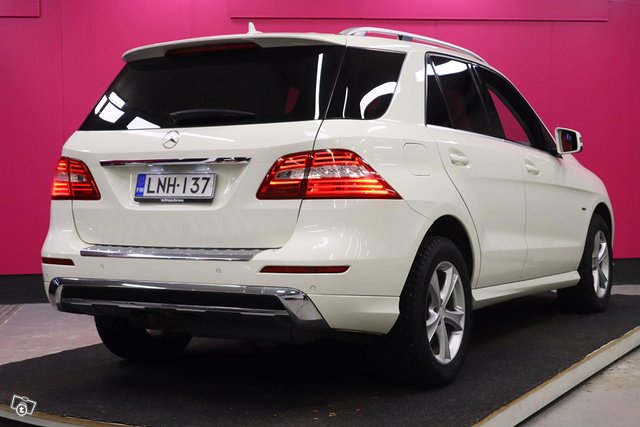 Mercedes-Benz ML 25