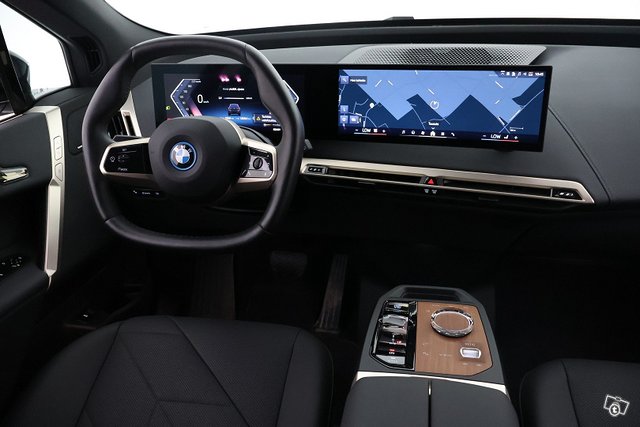 BMW IX 19
