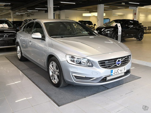 VOLVO S60 3