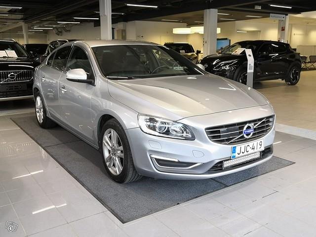 VOLVO S60 4