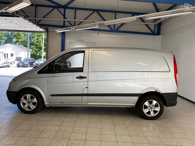 Mercedes-Benz Vito 2