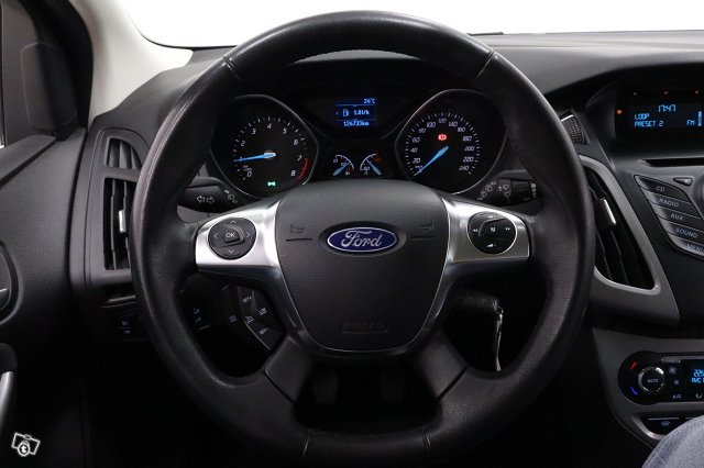 Ford Focus 16