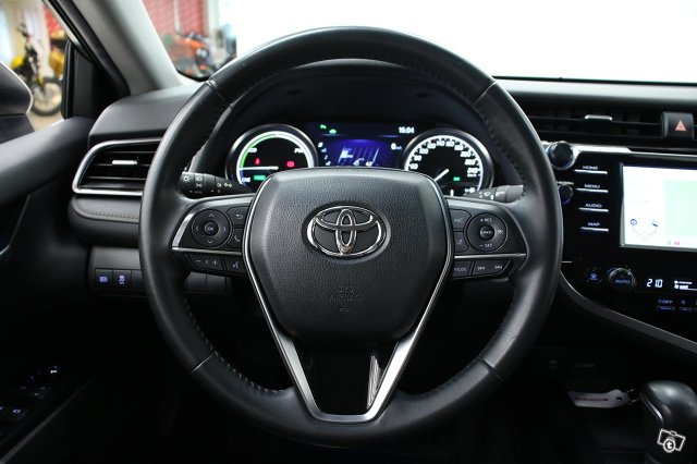 Toyota Camry 15